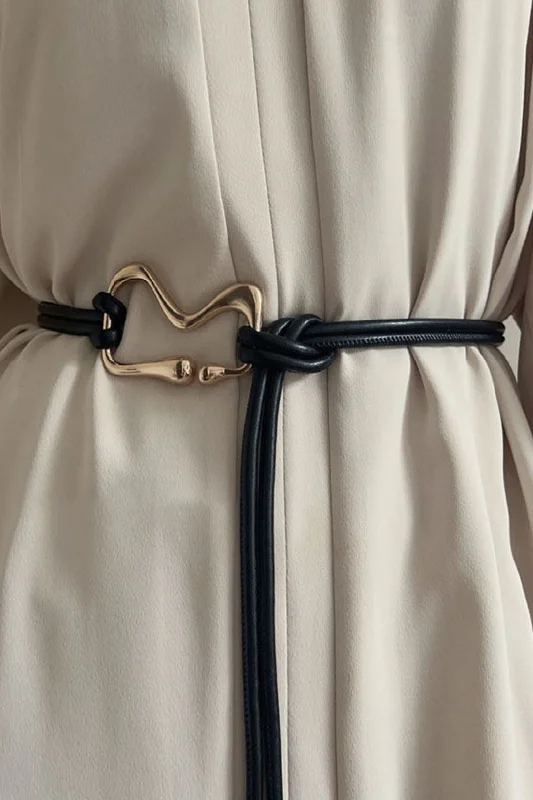 Faux Leather Knot Design Belt