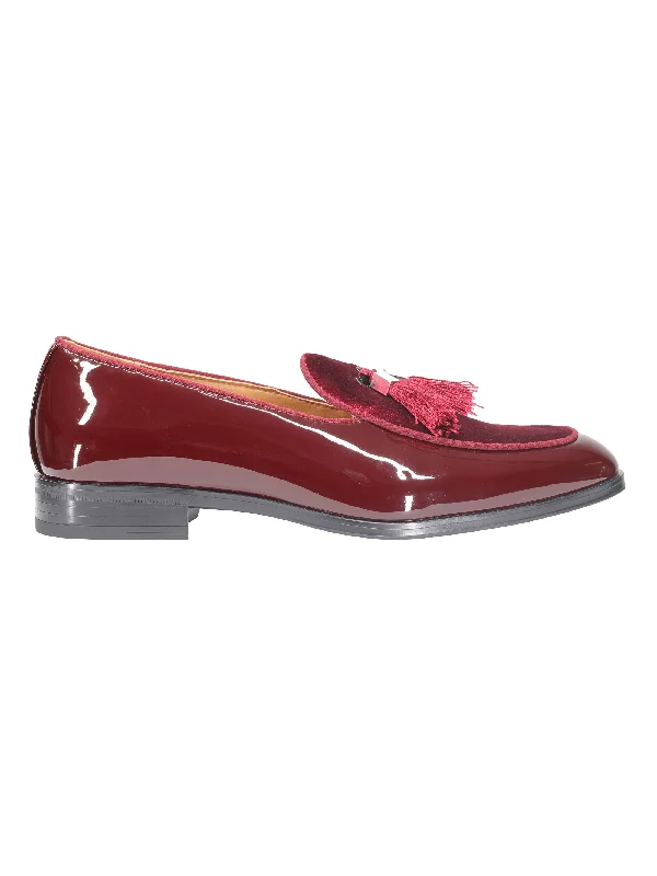 MAROON SHINY FAUX LEATHER TASSEL LOAFERS