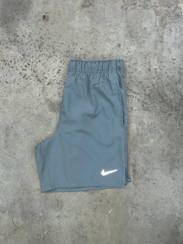 Nike Challenger Shorts - Grey