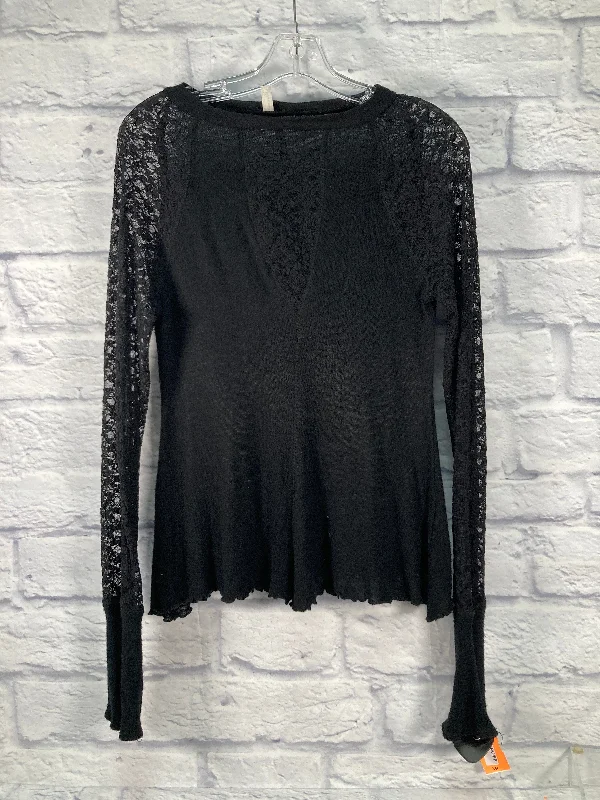 Top Long Sleeve By Free People In Black, Size: S