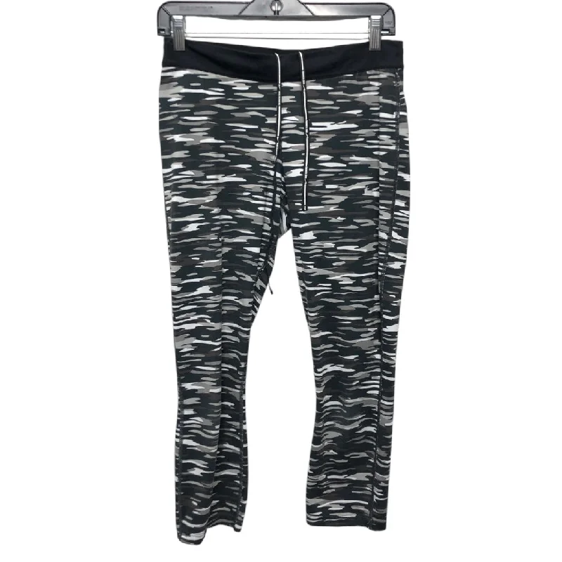 Athletic Leggings Capris By Nike Apparel In Black & Grey, Size:M